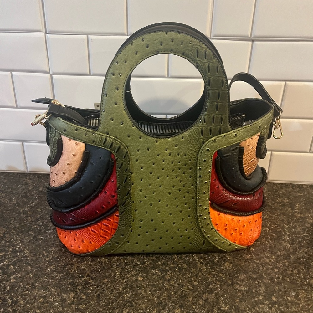 ✨ Multicolor Faux Ostrich Satchel Handbag – Statement Piece ✨ - Picture 2 of 3